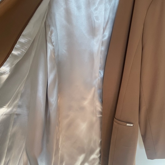 NWOT Calvin Klein Woman’s Suit - Picture 5 of 7